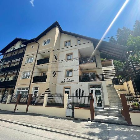 Апартаменти Garsoniera Family Буштені Екстер'єр фото